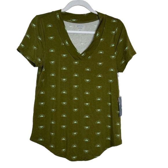 Market & Spruce V-Neck Short Sleeve T-Shirt Green NWT Size Small Soft - Picture 2 of 7